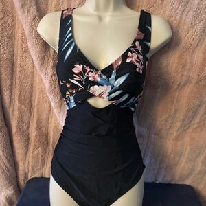 Cupshe Black Floral One Piece Swimsuit